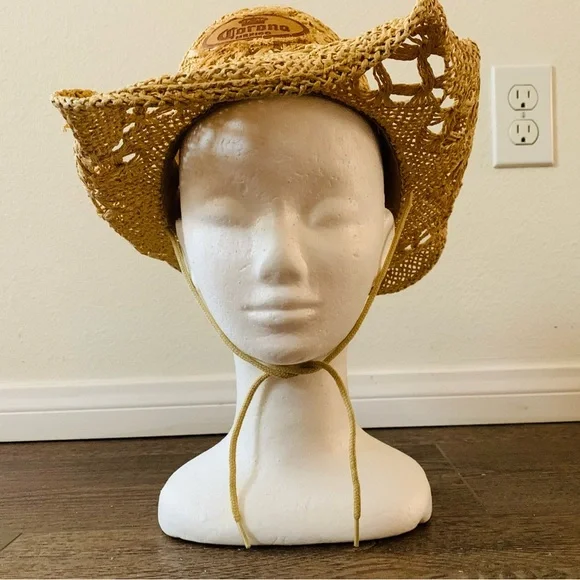 Hat - Picture 3 of 9